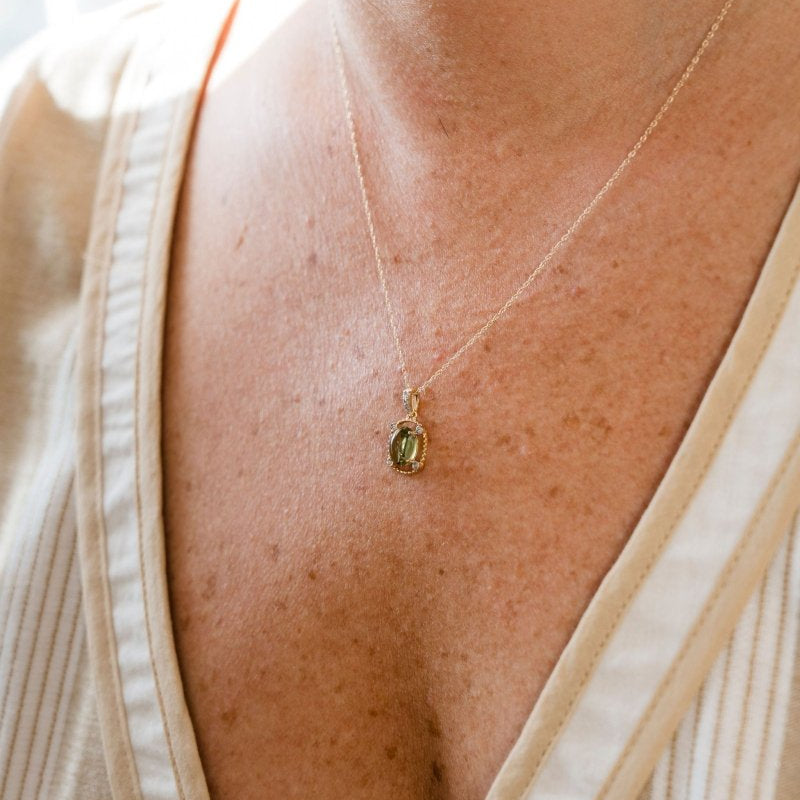 10K Yellow Gold Peridot Necklace w/diamondsZiabird