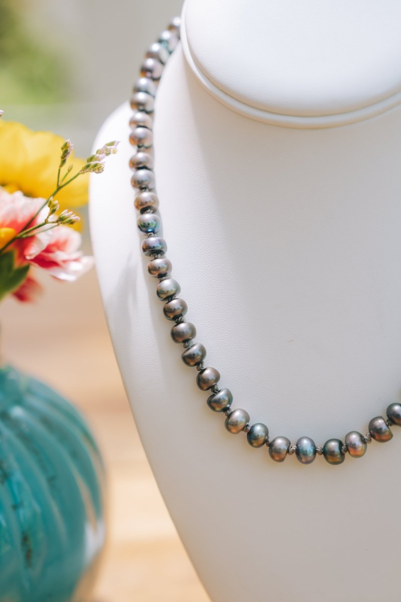 Dark Button Pearl NecklaceZiabirdNecklace