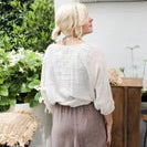 Linen Wrap Top: Whitela maison des fibres naturellesTOPS